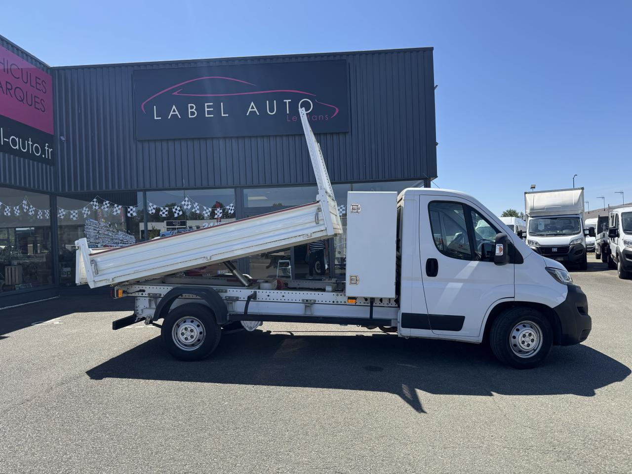 FIAT DUCATO 3T5 MAXI BENNE + COFFRE 2.3 JTD 160CH PACK PRO NAV - Комби кипер: слика 1 FIAT DUCATO 3T5 MAXI BENNE + COFFRE 2.3 JTD 160CH PACK PRO NAV - Комби кипер: слика 1
