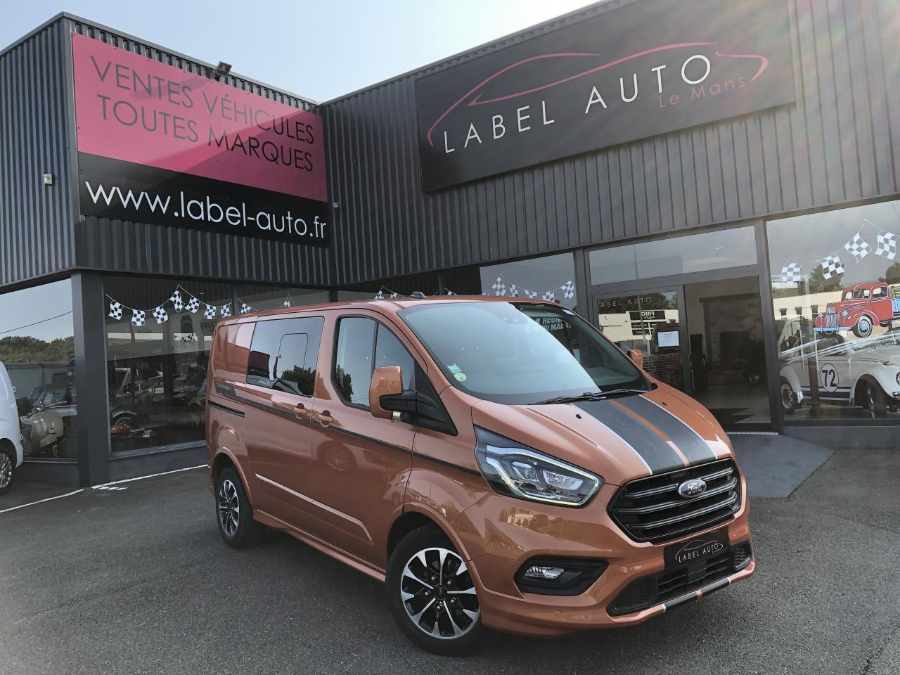 FORD Transit Custom CABINE APPROFONDIE 2.0 EcoBlue 170CH BVA - Товарно комбе: слика 2 FORD Transit Custom CABINE APPROFONDIE 2.0 EcoBlue 170CH BVA - Товарно комбе: слика 2