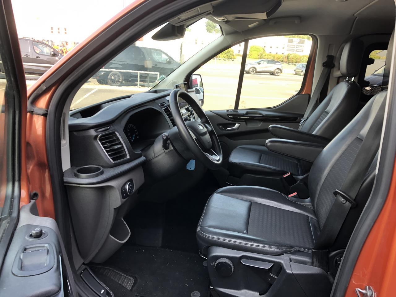 FORD Transit Custom CABINE APPROFONDIE 2.0 EcoBlue 170CH BVA - Товарно комбе: слика 4 FORD Transit Custom CABINE APPROFONDIE 2.0 EcoBlue 170CH BVA - Товарно комбе: слика 4
