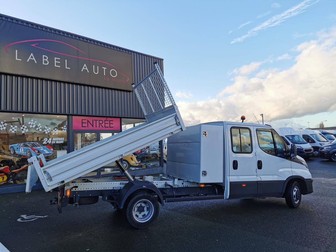 IVECO Daily 35 C 14H D/P S&S (Quad-Tor) CHASSIS DOUBLE CABINE 2014 35C/35S CHASSIS CABINE DOUBLE Chas - Комби кипер, Комби со двојна кабина: слика 5 IVECO Daily 35 C 14H D/P S&S (Quad-Tor) CHASSIS DOUBLE CABINE 2014 35C/35S CHASSIS CABINE DOUBLE Chas - Комби кипер, Комби со двојна кабина: слика 5