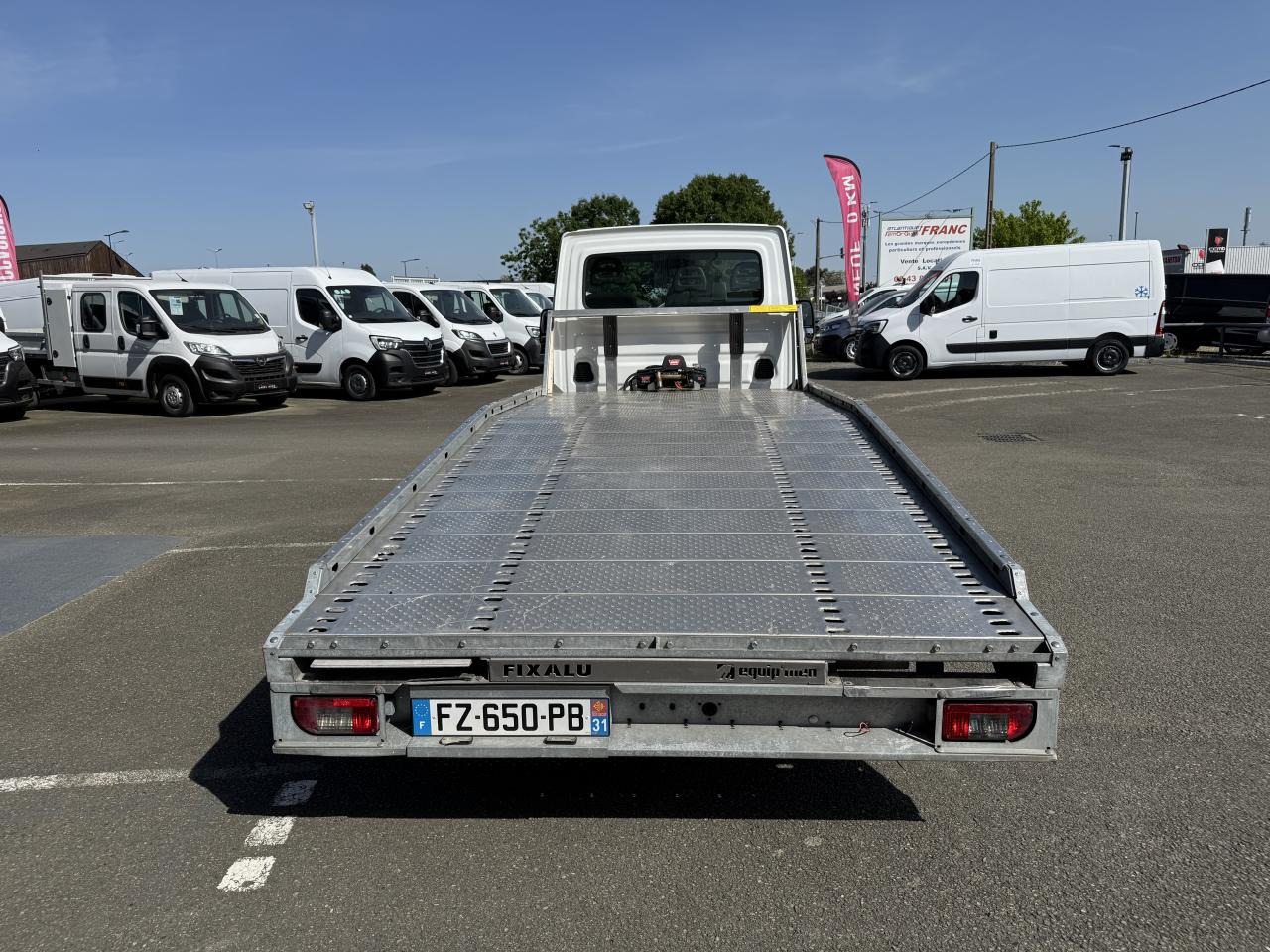 IVECO Daily 35 S 16H3.0 (Quad-Leaf) PORTE VOITURE - Камион за влечење: слика 4 IVECO Daily 35 S 16H3.0 (Quad-Leaf) PORTE VOITURE - Камион за влечење: слика 4