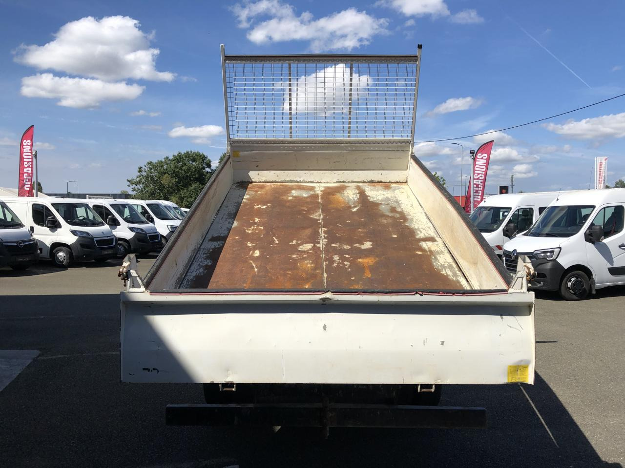 IVECO Daily 35C14 3T5 BENNE + COFFRE RJ 2.3L 140CH - Комби кипер: слика 3 IVECO Daily 35C14 3T5 BENNE + COFFRE RJ 2.3L 140CH - Комби кипер: слика 3