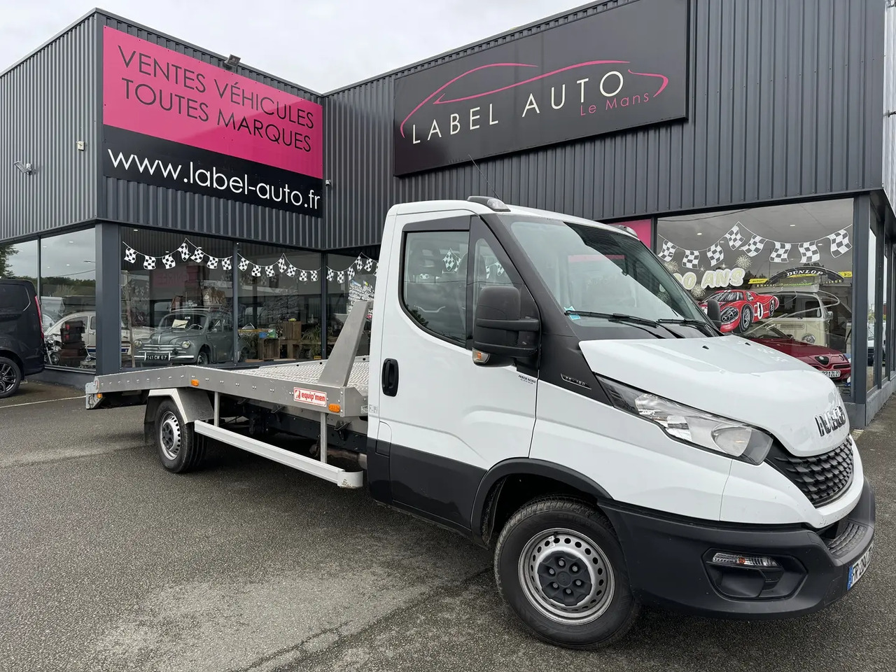 Iveco Daily 35C16H3.0 EMPATTEMENT 4100 - Камион за влечење: слика 1 Iveco Daily 35C16H3.0 EMPATTEMENT 4100 - Камион за влечење: слика 1