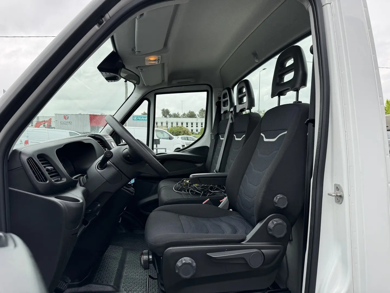 Iveco Daily 35C16H3.0 EMPATTEMENT 4100 - Камион за влечење: слика 5 Iveco Daily 35C16H3.0 EMPATTEMENT 4100 - Камион за влечење: слика 5