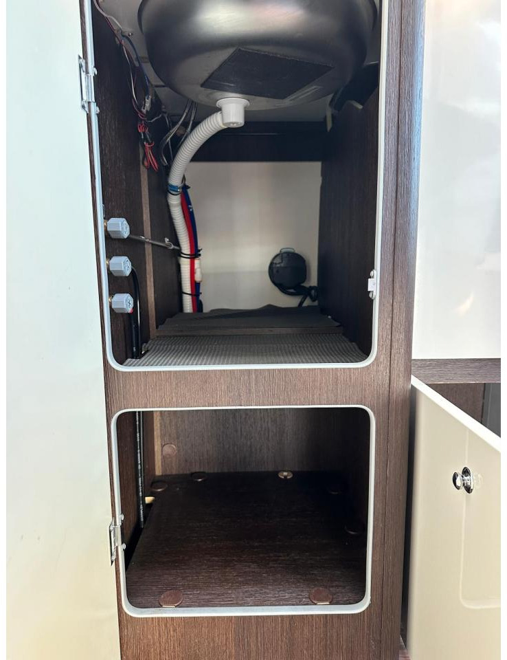 Лизинг на MC LOUIS NEVIS 281 MC LOUIS NEVIS 281: слика 19