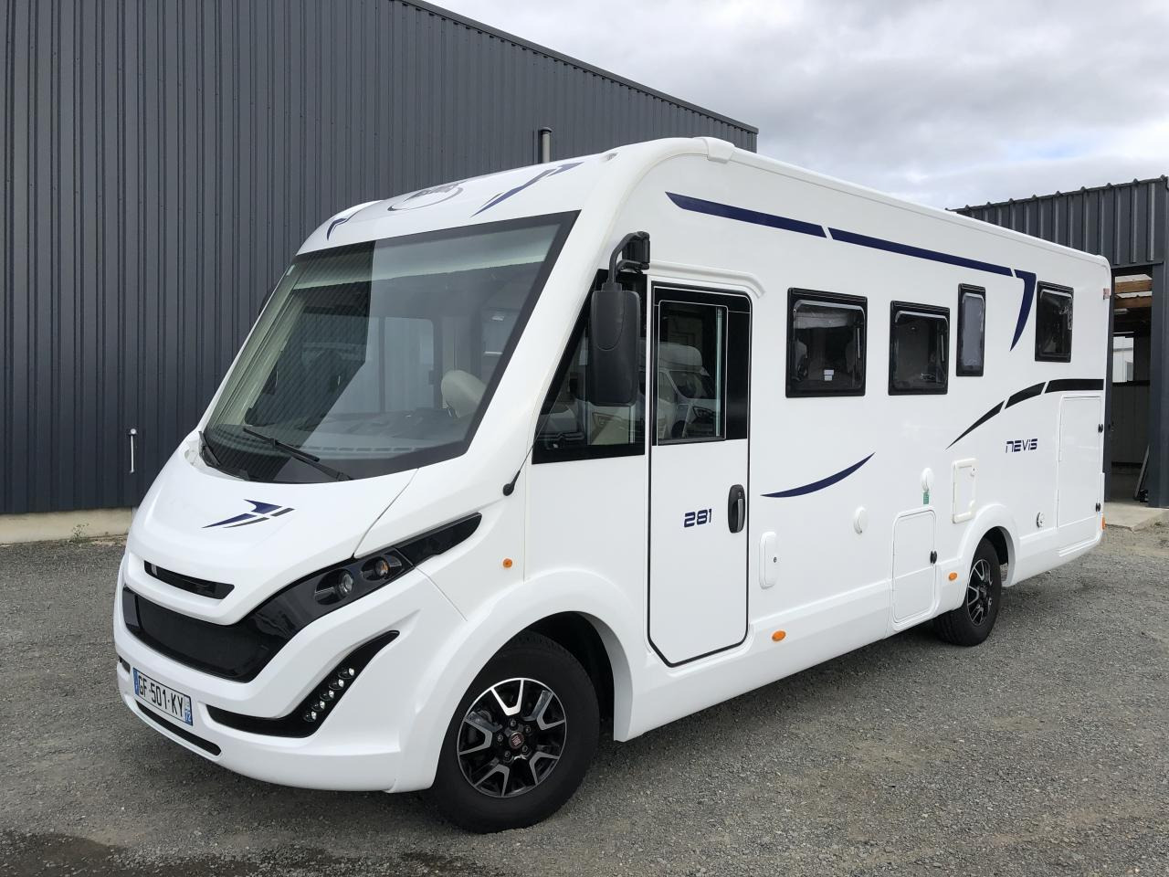 MC LOUIS NEVIS 281 - Интегриран кампер: слика 1 MC LOUIS NEVIS 281 - Интегриран кампер: слика 1