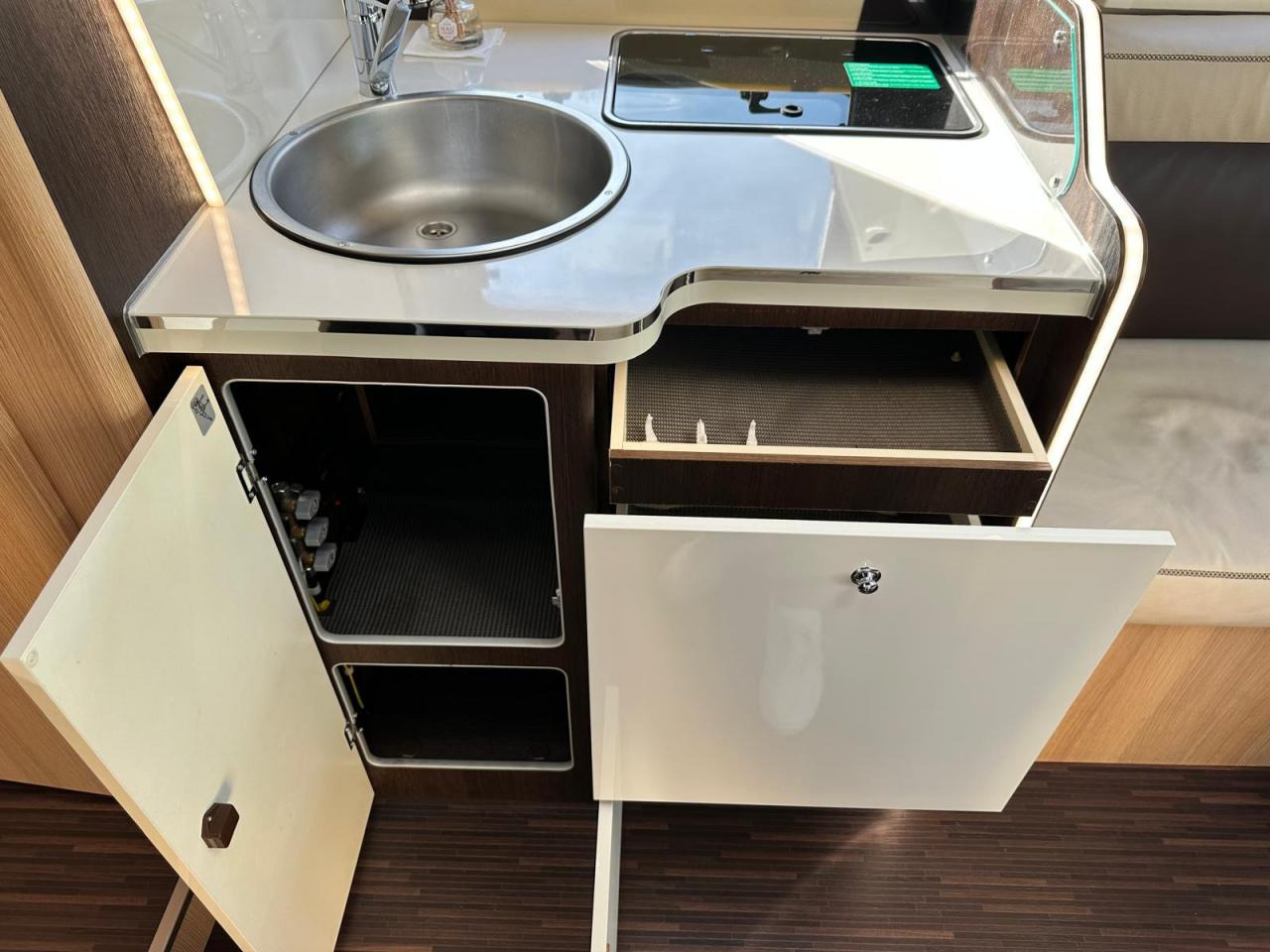 Лизинг на MC LOUIS NEVIS 281 MC LOUIS NEVIS 281: слика 17