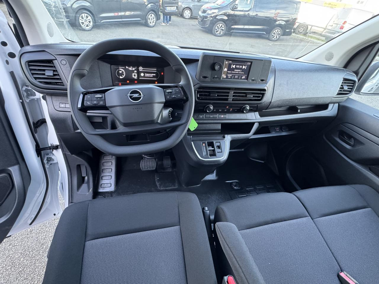 OPEL Vivaro XL 2.0 BlueHDi 145CH BV EAT8 - Товарно комбе: слика 3 OPEL Vivaro XL 2.0 BlueHDi 145CH BV EAT8 - Товарно комбе: слика 3