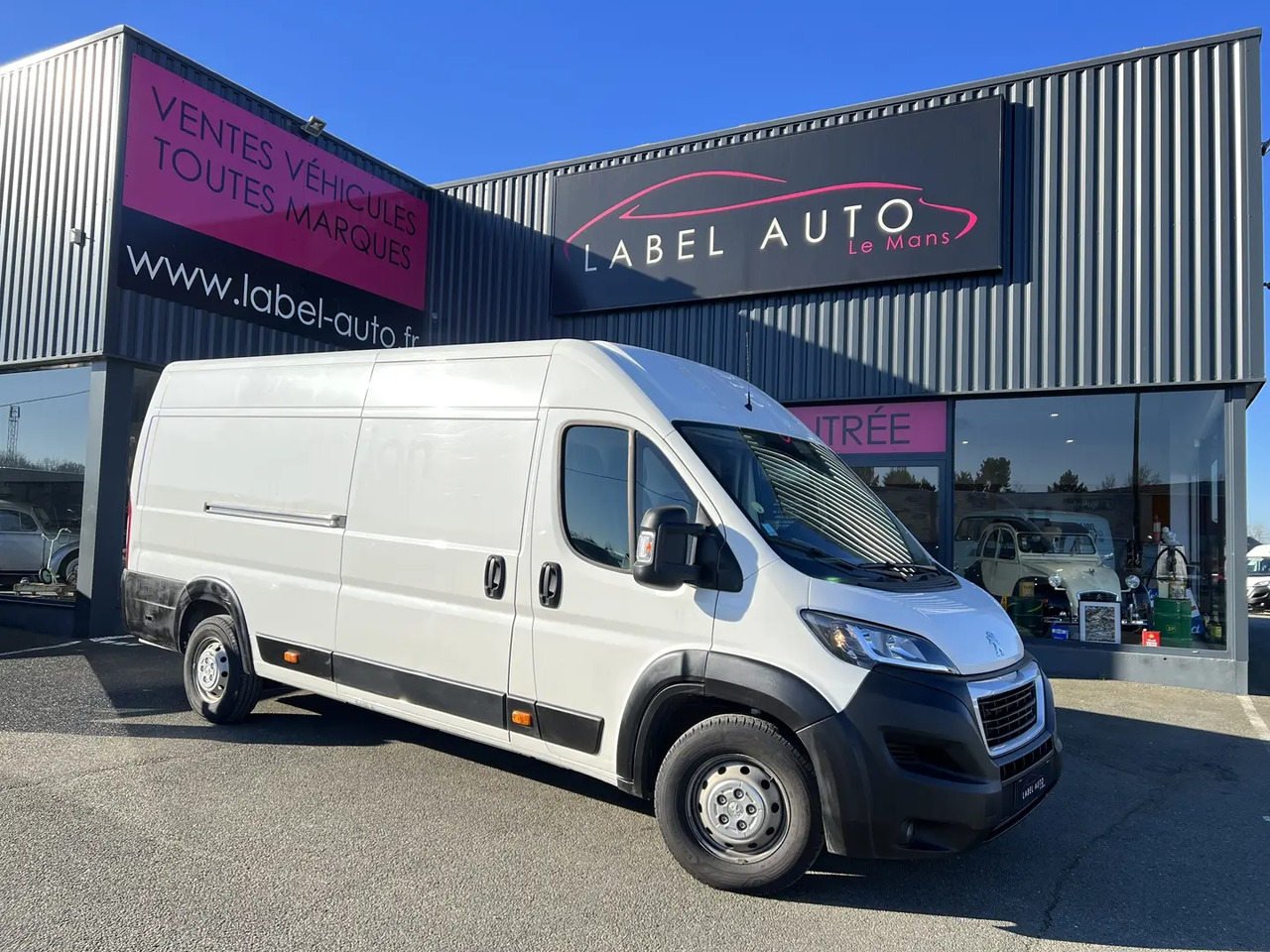 Peugeot Boxer 435 L4H2 2.2 BLUEHDI S&S 140CH ASPHALT - Товарно комбе: слика 1 Peugeot Boxer 435 L4H2 2.2 BLUEHDI S&S 140CH ASPHALT - Товарно комбе: слика 1