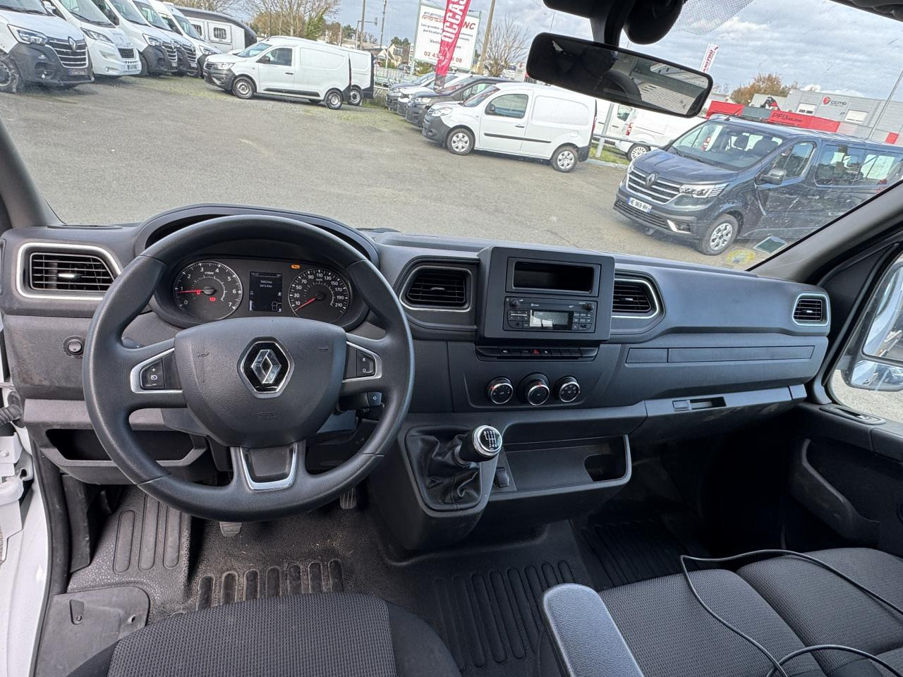 RENAULT Master Confort F3500 L3 2.3 dCi - 130 ch L3 Traction Dépanneuse porte voiture - Тракторче за влечење: слика 3 RENAULT Master Confort F3500 L3 2.3 dCi - 130 ch L3 Traction Dépanneuse porte voiture - Тракторче за влечење: слика 3