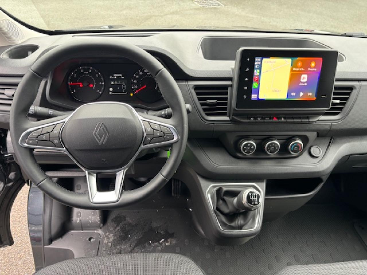 RENAULT TRAFIC 3T0 L1H1 2.0 DCI 150CH - Товарно комбе: слика 4 RENAULT TRAFIC 3T0 L1H1 2.0 DCI 150CH - Товарно комбе: слика 4