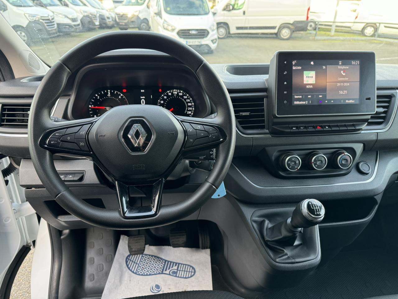 RENAULT TRAFIC L2H1 2.0 DCI 130CH GRAND CONFORT - Товарно комбе: слика 4 RENAULT TRAFIC L2H1 2.0 DCI 130CH GRAND CONFORT - Товарно комбе: слика 4