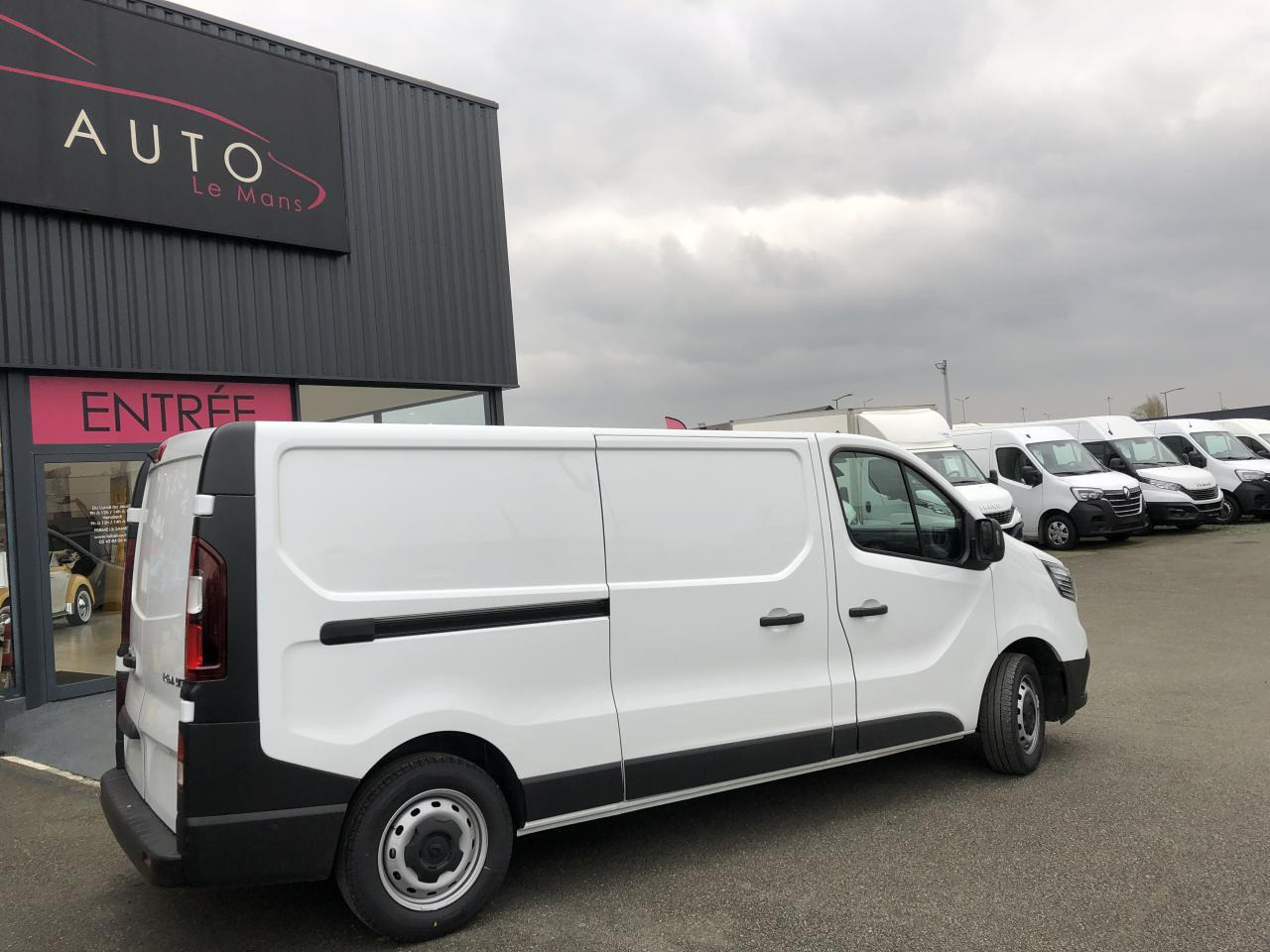 Нов Товарно комбе RENAULT Trafic L2H1 3000 Kg 2.0 Blue dCi 170ch ADVANCE: слика 7 Нов Товарно комбе RENAULT Trafic L2H1 3000 Kg 2.0 Blue dCi 170ch ADVANCE: слика 7