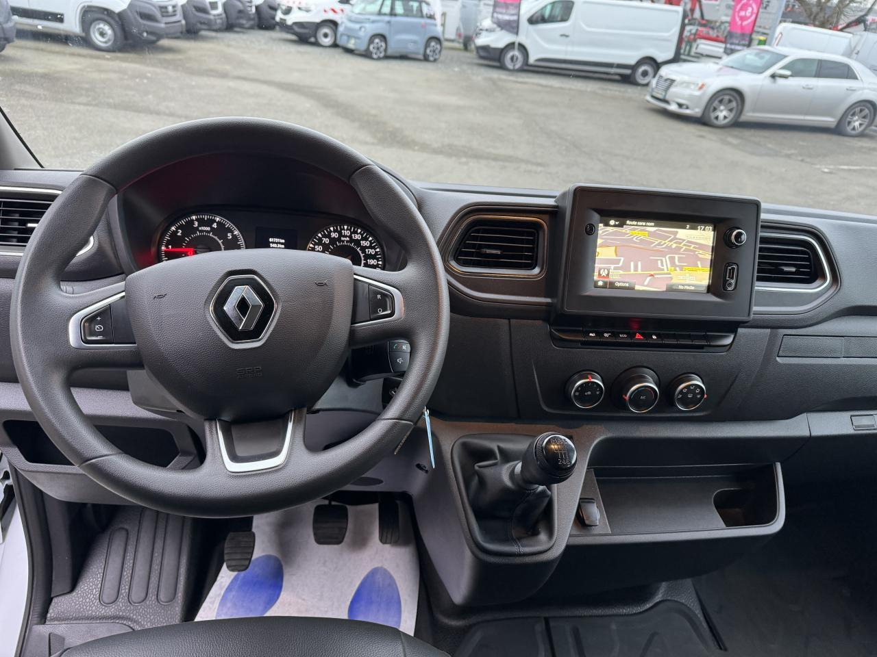 Renault Master Confort R3500RJ L3H2 2.3 Energy dCi - 165 III CABINE APPROFONDIE Cabine approfondie L3H2 Pro - Комби со двојна кабина: слика 4 Renault Master Confort R3500RJ L3H2 2.3 Energy dCi - 165 III CABINE APPROFONDIE Cabine approfondie L3H2 Pro - Комби со двојна кабина: слика 4
