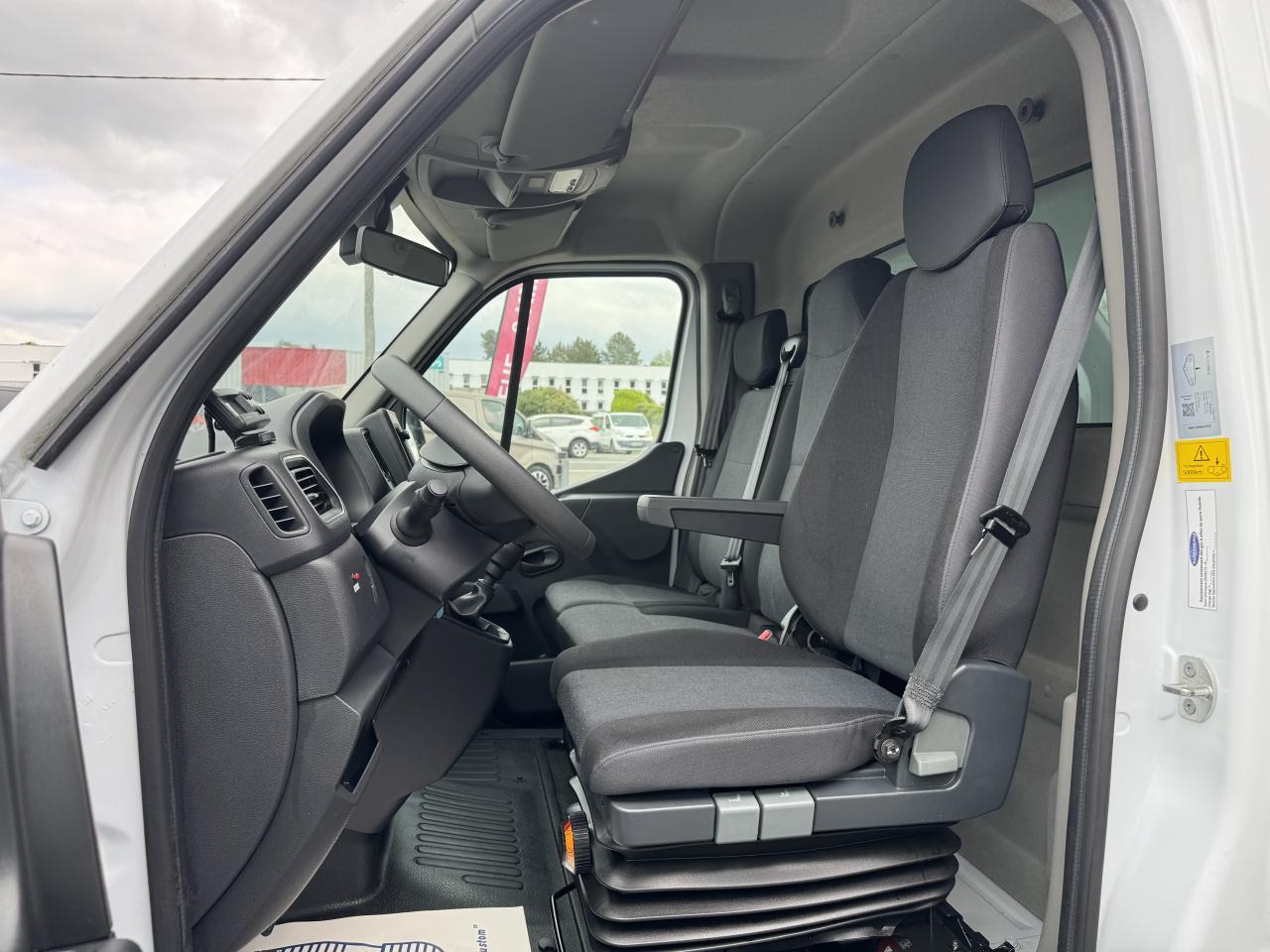 Renault Master FRIGORIFIQUE RJ3500 L3 2.3 BLUE DCI 165CH CAISSE 12M3 - Комбе ладилник: слика 5 Renault Master FRIGORIFIQUE RJ3500 L3 2.3 BLUE DCI 165CH CAISSE 12M3 - Комбе ладилник: слика 5