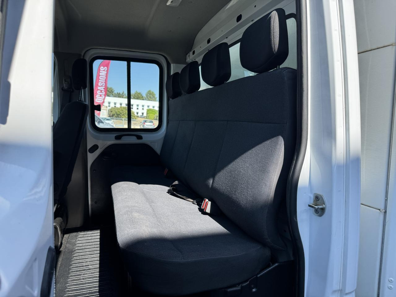 Renault Master RENAULT 3T5 BENNE + COFFRE RJ DOUBLE CABINE 6 PL 2.3 DCI 130 CH CONFORT + GPS + REGUL + CLIM - Комби кипер: слика 4 Renault Master RENAULT 3T5 BENNE + COFFRE RJ DOUBLE CABINE 6 PL 2.3 DCI 130 CH CONFORT + GPS + REGUL + CLIM - Комби кипер: слика 4