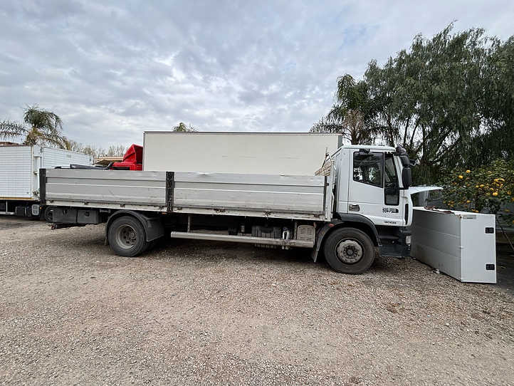 Iveco EUROCARGO 180E25 CASSONE FISSO - Камион со платформа: слика 2 Iveco EUROCARGO 180E25 CASSONE FISSO - Камион со платформа: слика 2