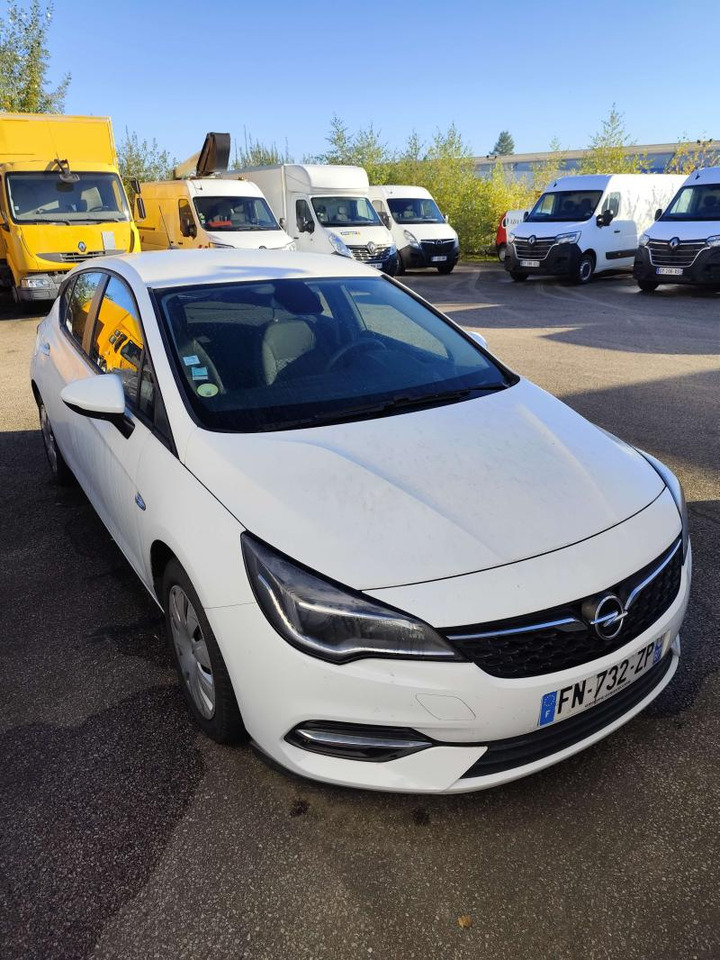 Opel Astra 1,5 Diesel 105 cv BVM6 2 places Edition business - Автомобил: слика 1 Opel Astra 1,5 Diesel 105 cv BVM6 2 places Edition business - Автомобил: слика 1