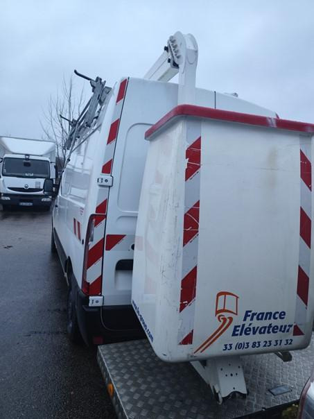 Renault master Fourgon Gd Confort Nacelle France Elevateur 121 FT - Камион со подигачка кошница: слика 4 Renault master Fourgon Gd Confort Nacelle France Elevateur 121 FT - Камион со подигачка кошница: слика 4