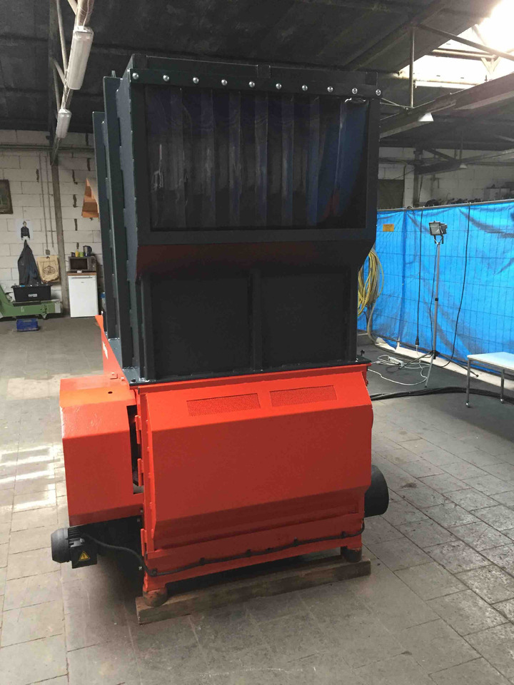 WEIMA - SCHNEIDMÜHLE MIT HYDRAULIKSCHIEBER - Индустриски уништувач: слика 1 WEIMA - SCHNEIDMÜHLE MIT HYDRAULIKSCHIEBER - Индустриски уништувач: слика 1