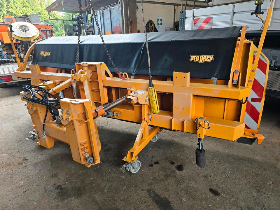 Beilhack Schneepflug PVF 34-4 Schneeschieber Schneeschild Schmidt für Unimog 405/10 405/12 UGN UGE LKW Winterdienst - Плуг за чистење снег: слика 3 Beilhack Schneepflug PVF 34-4 Schneeschieber Schneeschild Schmidt für Unimog 405/10 405/12 UGN UGE LKW Winterdienst - Плуг за чистење снег: слика 3