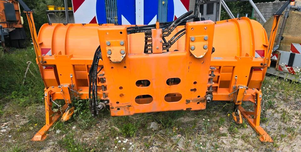 Bucher Schneepflug Ramox 300 NGR Schneeschieber Schneeschild Winterdienst Räumschild passend für Unimog 405/10 405/12 UGE UGN U300 U 300 400 500 - Плуг за чистење снег: слика 3 Bucher Schneepflug Ramox 300 NGR Schneeschieber Schneeschild Winterdienst Räumschild passend für Unimog 405/10 405/12 UGE UGN U300 U 300 400 500 - Плуг за чистење снег: слика 3