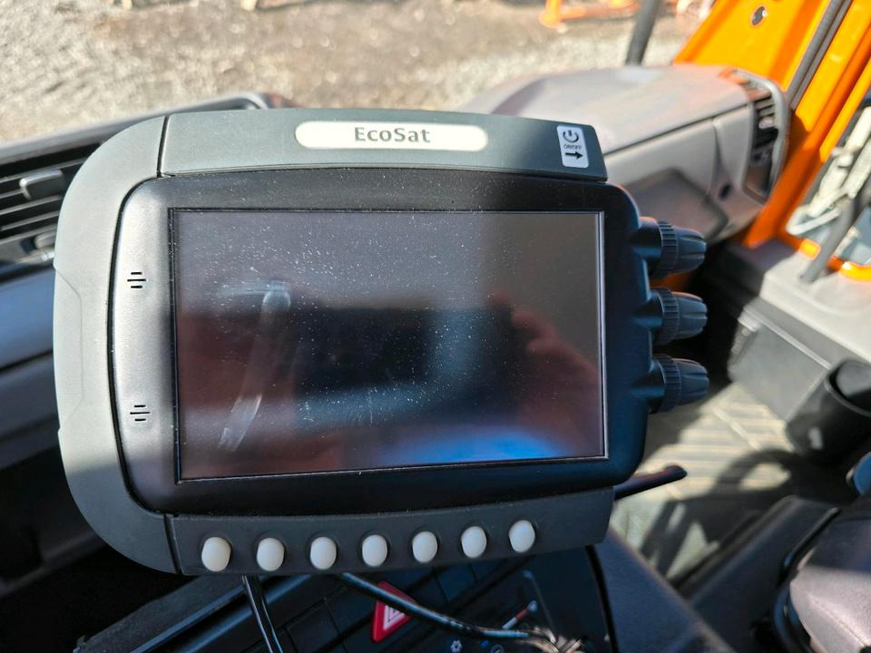 Распрскувач на песок/ Сол Bucher Yeti 2500W FS Gmeiner Salzstreuer Streuautomat Streusilo für Unimog UGN UGE 405 423 427 530 430 429: слика 12 Распрскувач на песок/ Сол Bucher Yeti 2500W FS Gmeiner Salzstreuer Streuautomat Streusilo für Unimog UGN UGE 405 423 427 530 430 429: слика 12