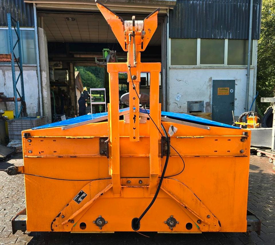 Распрскувач на песок/ Сол Bucher Yeti 2500W FS Gmeiner Salzstreuer Streuautomat Streusilo für Unimog UGN UGE 405 423 427 530 430 429: слика 6 Распрскувач на песок/ Сол Bucher Yeti 2500W FS Gmeiner Salzstreuer Streuautomat Streusilo für Unimog UGN UGE 405 423 427 530 430 429: слика 6