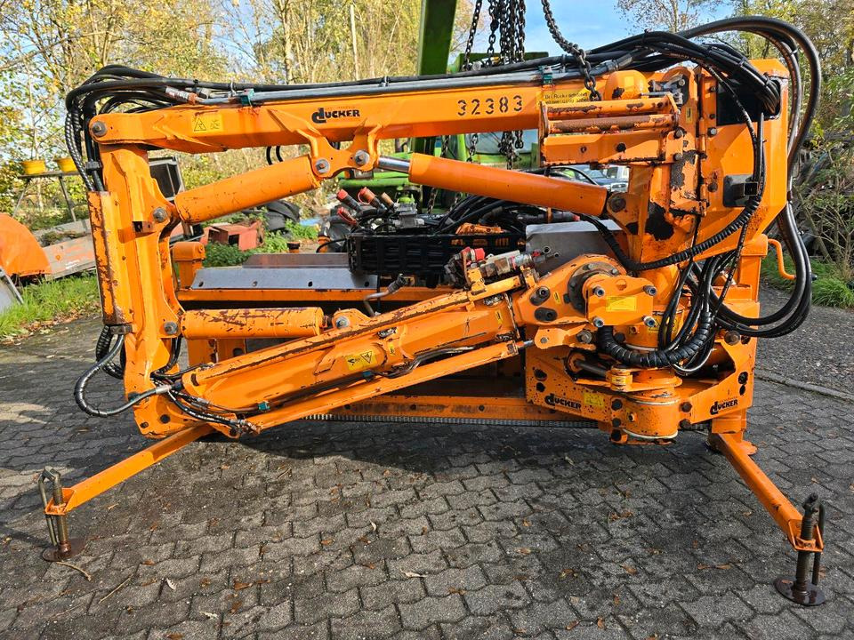 Dücker DUA 800 für Fendt Deutz Böschungsmäher Böschungsmulcher Traktor Bankettmäher 800 600 Mulag Una MHU - Косилка за жива ограда: слика 4 Dücker DUA 800 für Fendt Deutz Böschungsmäher Böschungsmulcher Traktor Bankettmäher 800 600 Mulag Una MHU - Косилка за жива ограда: слика 4