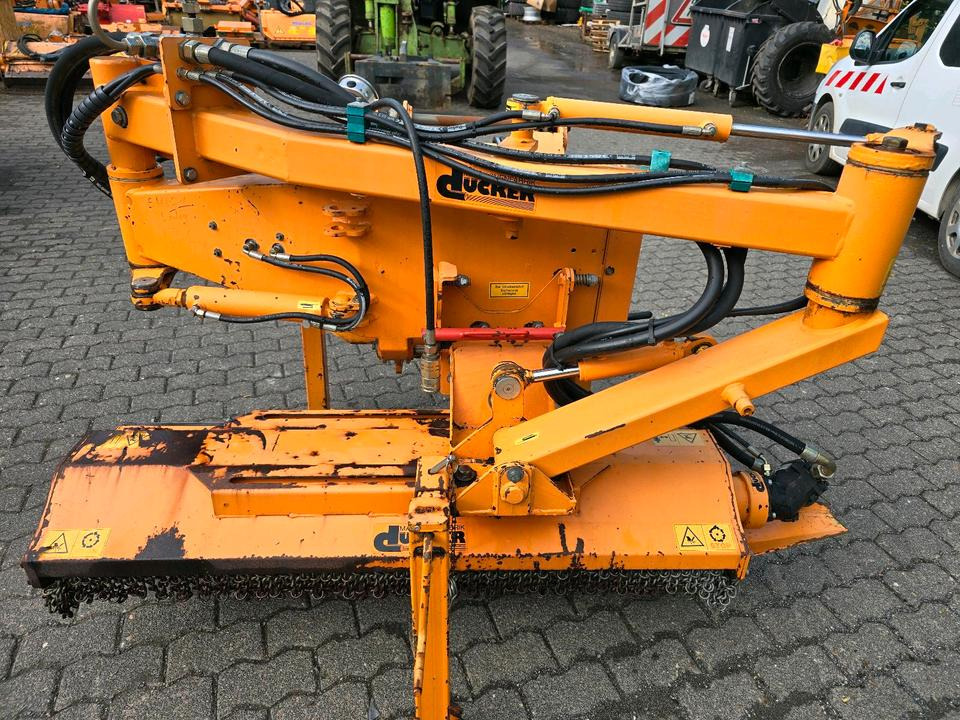 Dücker MGK 13 Randstreifenmäher Randstreifenmähgerät Böschungsmulcher Böschungsmäher Seitenmulcher Mähausleger für Ladog Multicar Hansa Unimog u300 300 400 500 327 323 530 405 - Мулчер со продолжителна рака: слика 3 Dücker MGK 13 Randstreifenmäher Randstreifenmähgerät Böschungsmulcher Böschungsmäher Seitenmulcher Mähausleger für Ladog Multicar Hansa Unimog u300 300 400 500 327 323 530 405 - Мулчер со продолжителна рака: слика 3