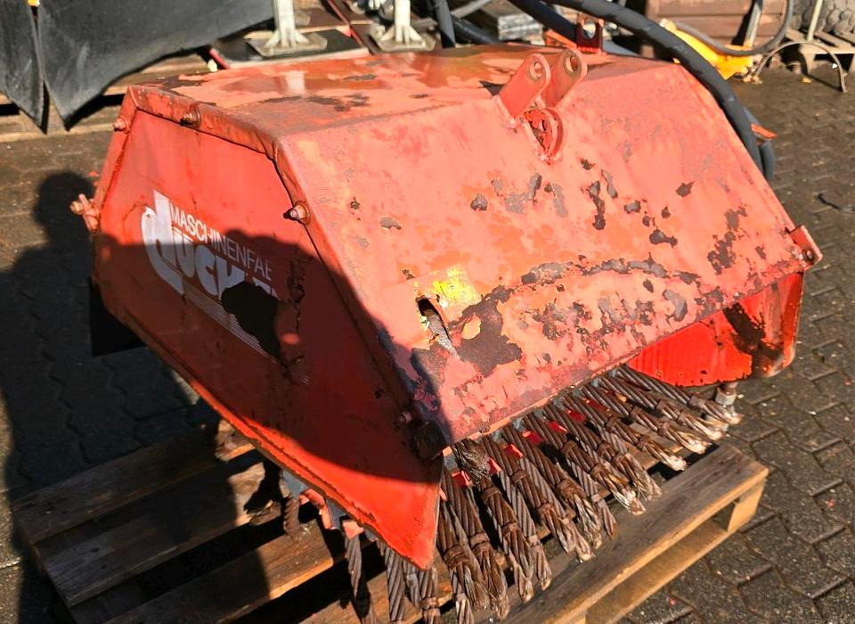 Dücker RWB 600 Radialwildkrautbürste Pflasterputzer Wildkrautbürste Flächenbürste Wildkrautbürste für Mähausleger UNA 500 600 MKM FME FMK 500 600 700 Böschungsmäher Böschungsmulcher DUA 700 800 - Метла: слика 5 Dücker RWB 600 Radialwildkrautbürste Pflasterputzer Wildkrautbürste Flächenbürste Wildkrautbürste für Mähausleger UNA 500 600 MKM FME FMK 500 600 700 Böschungsmäher Böschungsmulcher DUA 700 800 - Метла: слика 5