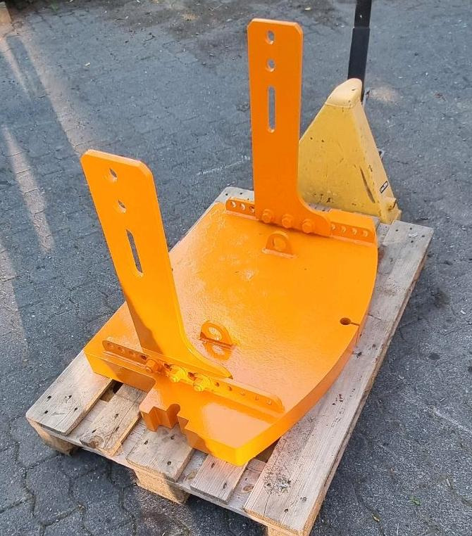 Heckgewicht Unimog 405 U400 U 300 500 400 318 423 427 429 430 530 527 535 Kontergewicht Mulag Mähausleger Böschungsmulcher Dücker - Противтежа за Комунално/ Специјално возило: слика 2 Heckgewicht Unimog 405 U400 U 300 500 400 318 423 427 429 430 530 527 535 Kontergewicht Mulag Mähausleger Böschungsmulcher Dücker - Противтежа за Комунално/ Специјално возило: слика 2