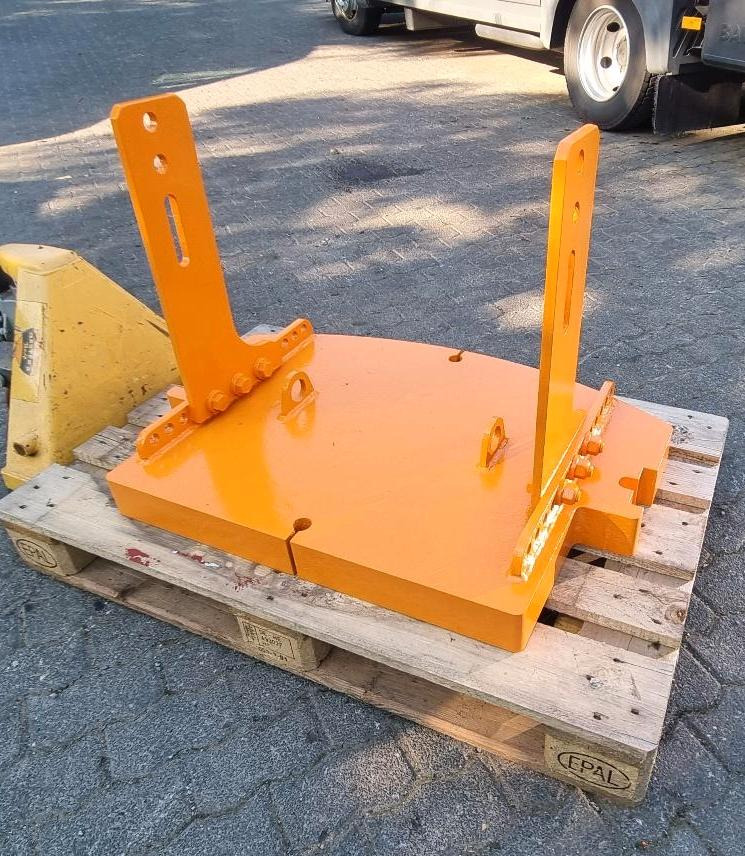 Heckgewicht Unimog 405 U400 U 300 500 400 318 423 427 429 430 530 527 535 Kontergewicht Mulag Mähausleger Böschungsmulcher Dücker - Противтежа за Комунално/ Специјално возило: слика 3 Heckgewicht Unimog 405 U400 U 300 500 400 318 423 427 429 430 530 527 535 Kontergewicht Mulag Mähausleger Böschungsmulcher Dücker - Противтежа за Комунално/ Специјално возило: слика 3