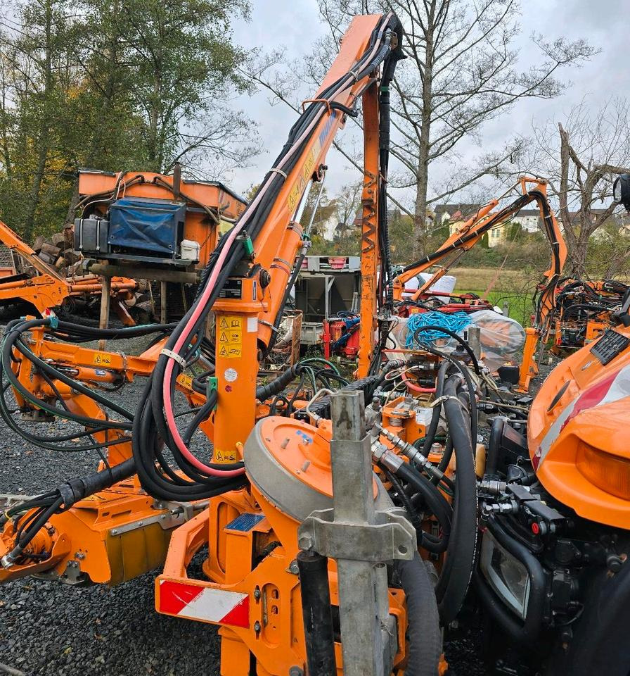 Mulag MKM 700 2015 Böschungsmäher Böschungsmulcher FME für Unimog 405 UGE UGN U300 400 500 423 427 430 530 MHU MFK DUA UNA - Косилка за жива ограда: слика 5 Mulag MKM 700 2015 Böschungsmäher Böschungsmulcher FME für Unimog 405 UGE UGN U300 400 500 423 427 430 530 MHU MFK DUA UNA - Косилка за жива ограда: слика 5