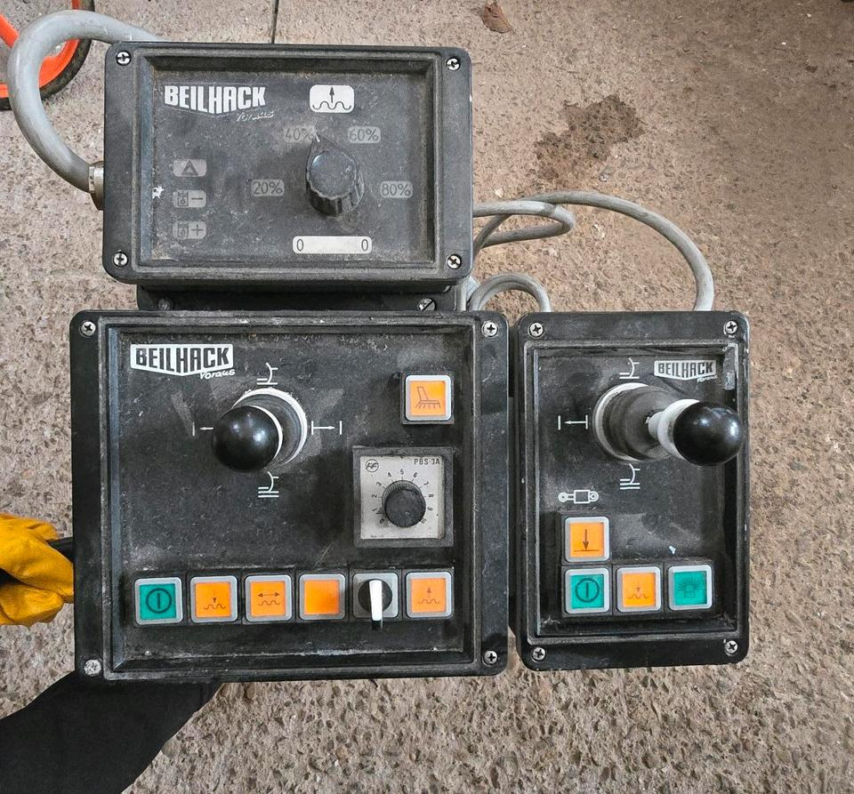 Beilhack Schneepflug Steuerung Kommunalhydraulik LKW Seitenschneepflug Controller Bedienung Steuereinheit - Резервни делови за Машина за чистење снег: слика 1 Beilhack Schneepflug Steuerung Kommunalhydraulik LKW Seitenschneepflug Controller Bedienung Steuereinheit - Резервни делови за Машина за чистење снег: слика 1