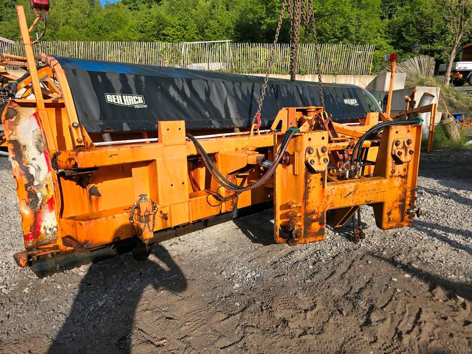 Schneepflug Beilhack PV 4m. Schneeschild Schneeschieber Schmidt Epoke passend für LKW Unimog 424 427 405 U 300 400 500 318 323 423 218 430 429 530 527 535 Mercedes-Benz Winterdienst - Плуг за чистење снег: слика 3 Schneepflug Beilhack PV 4m. Schneeschild Schneeschieber Schmidt Epoke passend für LKW Unimog 424 427 405 U 300 400 500 318 323 423 218 430 429 530 527 535 Mercedes-Benz Winterdienst - Плуг за чистење снег: слика 3