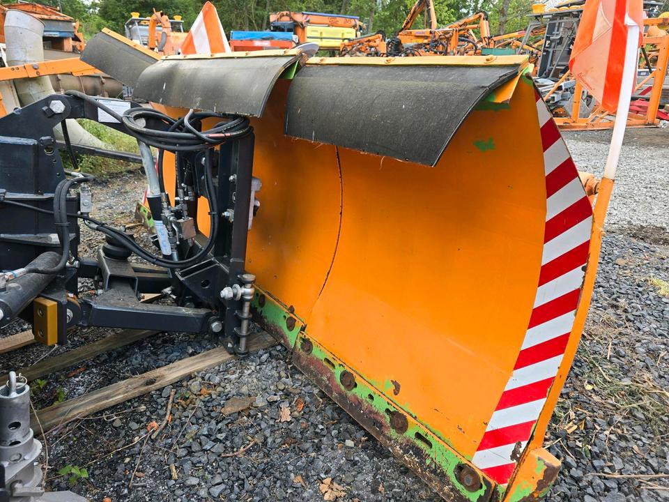Schneepflug Kahlbacher 3m. Schneeschild Schneeschieber Schmidt Epoke passend für Unimog 424 427 405 U 300 400 500 318 323 423 218 430 429 530 527 535 Mercedes-Benz Winterdienst - Плуг за чистење снег: слика 5 Schneepflug Kahlbacher 3m. Schneeschild Schneeschieber Schmidt Epoke passend für Unimog 424 427 405 U 300 400 500 318 323 423 218 430 429 530 527 535 Mercedes-Benz Winterdienst - Плуг за чистење снег: слика 5