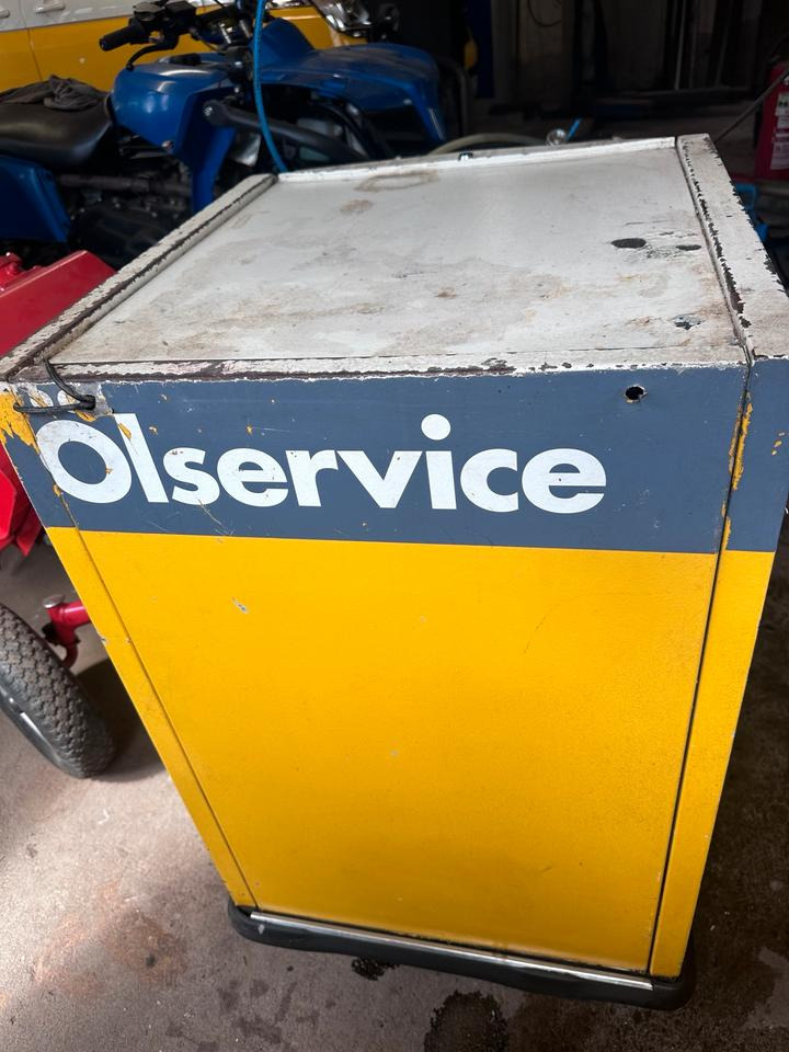 Shell Öl-Service Service Öl-Absaugung Öl befüllen Ölwechsel Shell Öl Service Automat - Опрема за работилница: слика 5 Shell Öl-Service Service Öl-Absaugung Öl befüllen Ölwechsel Shell Öl Service Automat - Опрема за работилница: слика 5