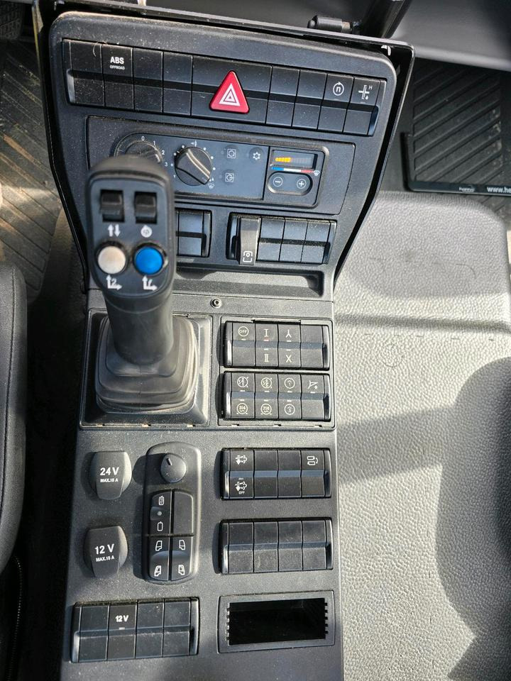 Кипер Unimog 218 EAS 14000km Hydrostat Mercedes Benz 405 U 218 219 318 323 427 423: слика 12