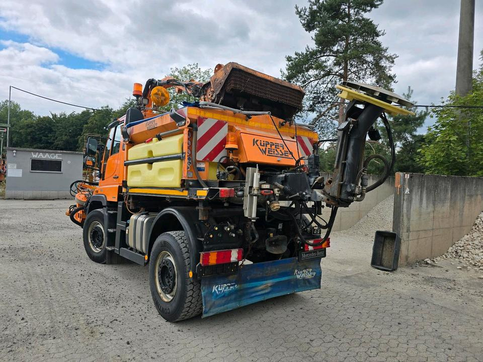 Unimog U400 2013 405/10 405/12 NKS-Z-UGN-43K Bluetec 5 Mercedes-Benz UGE UGN Mulag MKM700 Mähausleger Böschungsmäher Böschungsmulcher Küpper-Weisser IMS Salzstreuer - Машина за чистење снег: слика 4 Unimog U400 2013 405/10 405/12 NKS-Z-UGN-43K Bluetec 5 Mercedes-Benz UGE UGN Mulag MKM700 Mähausleger Böschungsmäher Böschungsmulcher Küpper-Weisser IMS Salzstreuer - Машина за чистење снег: слика 4