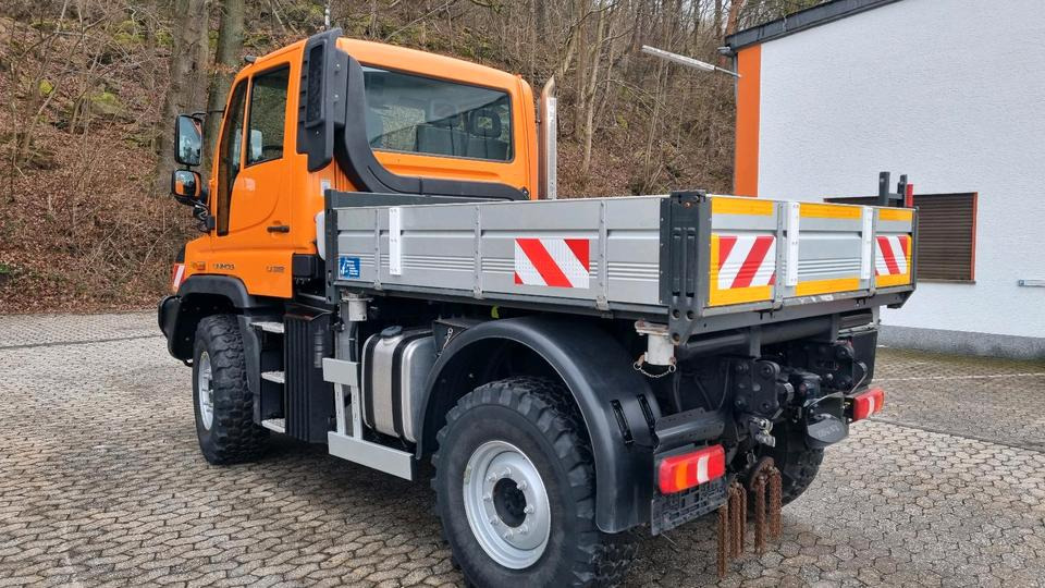 Zu vermieten Unimog 405 U318 423 429 430 Mercedes Benz 318 527 Vermietung - Машина за чистење снег: слика 5 Zu vermieten Unimog 405 U318 423 429 430 Mercedes Benz 318 527 Vermietung - Машина за чистење снег: слика 5