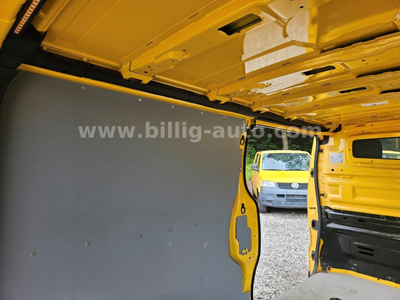 Мало комбе Renault Trafic L2H1 MAXI LANG 2xSCHIEBETÜR LED Kamera E6: слика 9