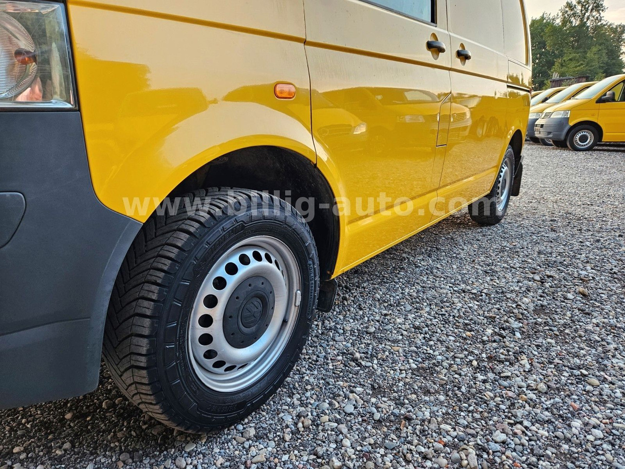 Volkswagen T5 1.9 TDI 2xSchiebetüre Scheckheft Bulli Kasten - Патничко комбе: слика 5 Volkswagen T5 1.9 TDI 2xSchiebetüre Scheckheft Bulli Kasten - Патничко комбе: слика 5