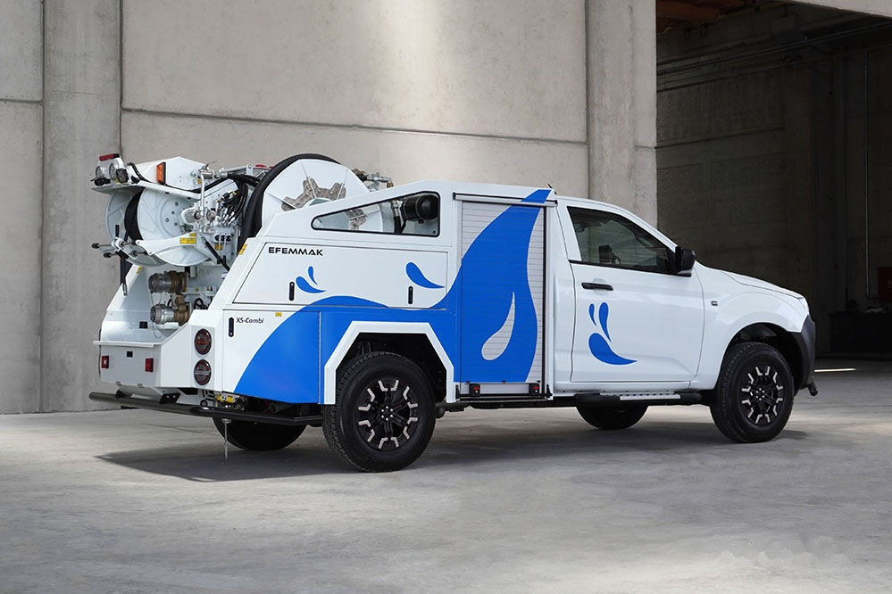EFEMMAK Xs-Combi Combined Sewer Jetting And Vacuum Vehicle - Вакуумски камион: слика 1 EFEMMAK Xs-Combi Combined Sewer Jetting And Vacuum Vehicle - Вакуумски камион: слика 1
