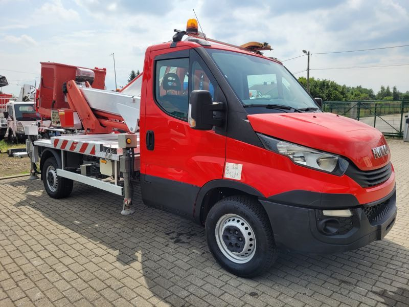 Iveco Daily 35S12 podnośnik koszowy 21 m Multitel MX210 - Камион со подигачка кошница: слика 2 Iveco Daily 35S12 podnośnik koszowy 21 m Multitel MX210 - Камион со подигачка кошница: слика 2
