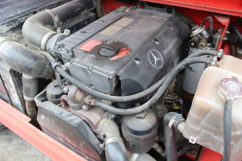 Ładowarka 4x4 obrotowa teleskopowa Manitou MRT 2150 Privilege - Телескопски ракувач: слика 5 Ładowarka 4x4 obrotowa teleskopowa Manitou MRT 2150 Privilege - Телескопски ракувач: слика 5