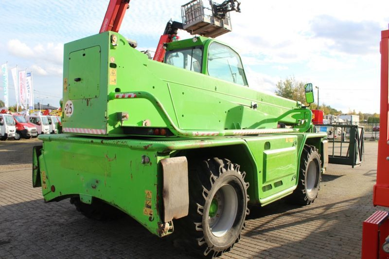 Ładowarka obrotowa 4x4 teleskopowa 21 m Merlo Roto 45.21 - Телескопски ракувач: слика 4 Ładowarka obrotowa 4x4 teleskopowa 21 m Merlo Roto 45.21 - Телескопски ракувач: слика 4