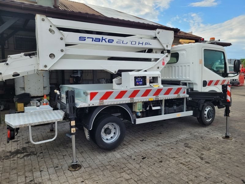 Nissan Cabstar NT400 podnośnik koszowy 20 m Oil&Steel Snake 2010 Plus - Камион со подигачка кошница: слика 3 Nissan Cabstar NT400 podnośnik koszowy 20 m Oil&Steel Snake 2010 Plus - Камион со подигачка кошница: слика 3