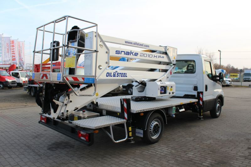 Nowy Oil&Steel Snake 2010 H Plus zamontowany na Iveco Daily 35-140 - Камион со подигачка кошница: слика 3 Nowy Oil&Steel Snake 2010 H Plus zamontowany na Iveco Daily 35-140 - Камион со подигачка кошница: слика 3