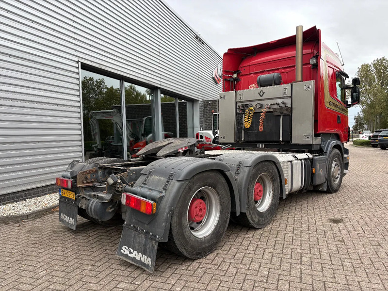 Scania R500 V8 / 6x4 / HANDGESCHAKELD / SCHUIFSCHOTEL / HYDRAULIEK / RETARDER / - Камион влекач: слика 4 Scania R500 V8 / 6x4 / HANDGESCHAKELD / SCHUIFSCHOTEL / HYDRAULIEK / RETARDER / - Камион влекач: слика 4